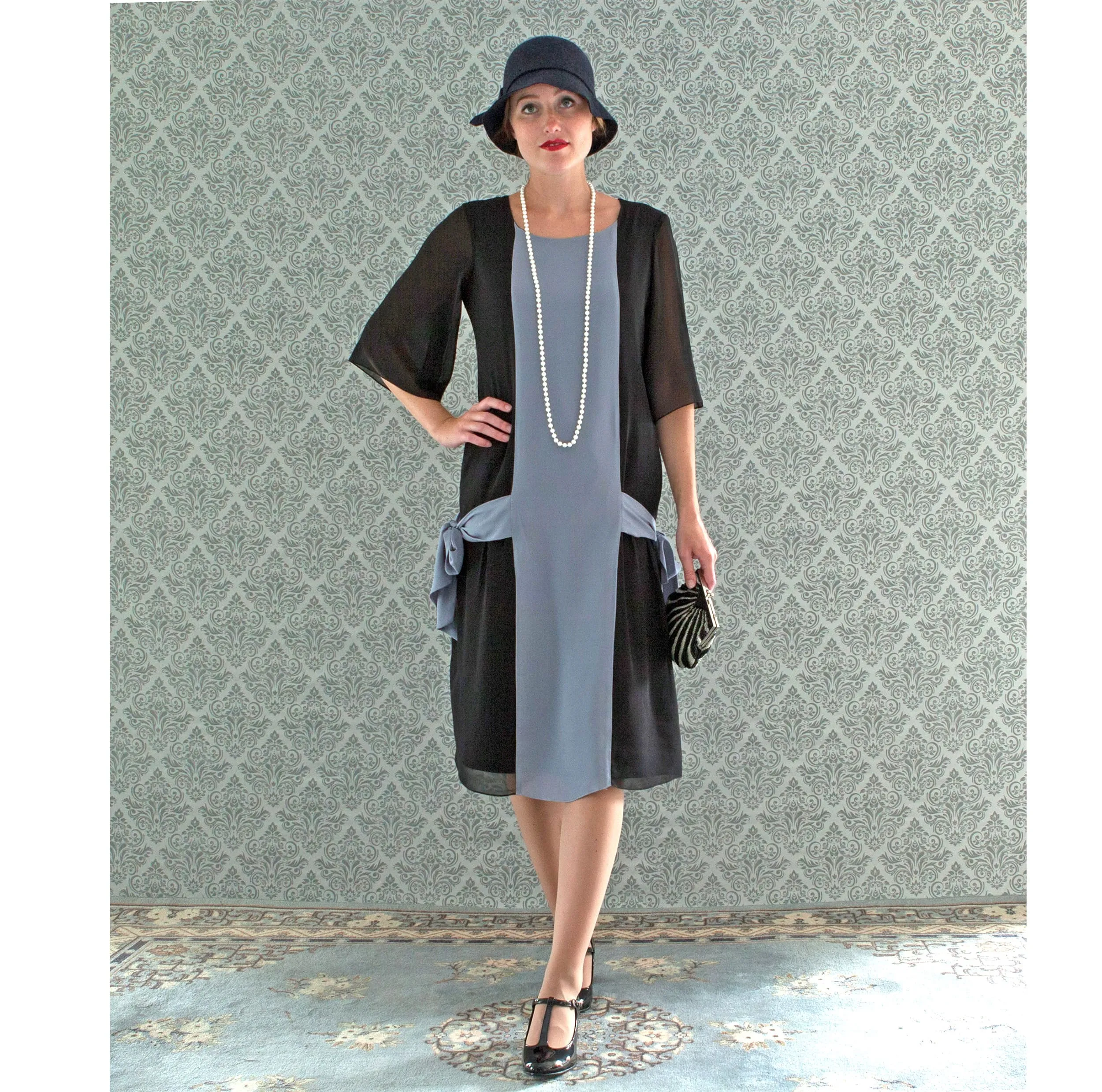 Black and grey Roaring 20s dress with sleeves